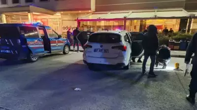 Afyonkarahisar'da Dinlenme Tesisinde Park Halindeki Araçtan Ceset Çıktı