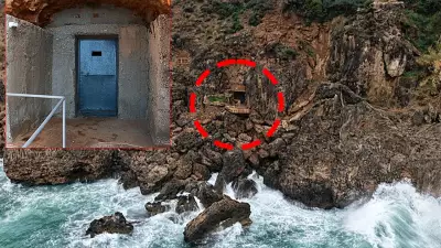 Antalya Falezlerinde Gizemli Kaçak Yapılar: Beton Odalar ve Barakalar Şaşırttı