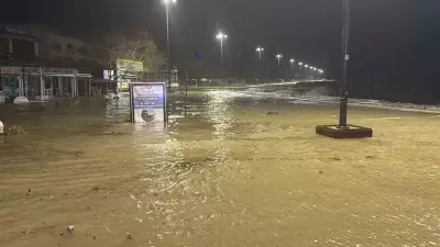 Balıkesir'de Lodos Fırtınası: Altınoluk Sahili Sular Altında Kaldı