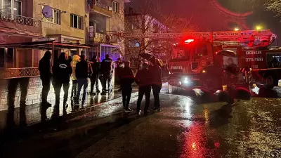 Erzincan'da Apartman Dairesinde Çıkan Yangında 8 Kişi Dumandan Etkilendi