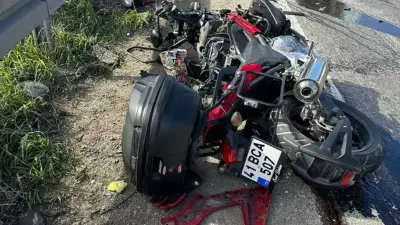 Pamukova-İznik Karayolu'nda Feci Kaza: Motosiklet ile Otomobil Kafa Kafaya Çarpıştı, 1 Ölü