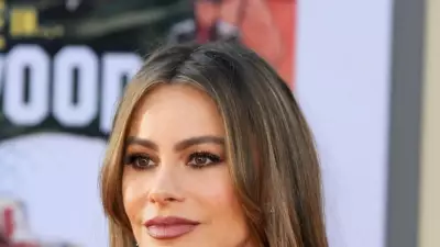 Sofia Vergara, 19 Yaşında Anne Olduğu Oğlu Manolo ile Görüntülendi