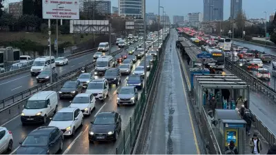 İstanbul'da Trafik Çilesi: Yoğunluk Yüzde 89'a Ulaştı