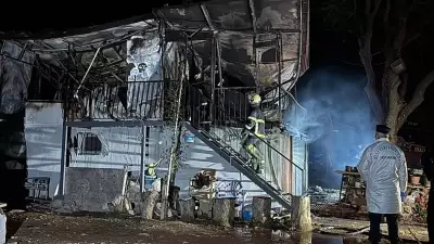 Uşak'ta Yangın Faciası: Karı Koca Prefabrik Evde Yanarak Hayatını Kaybetti