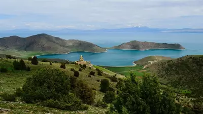 Van'ın Meşhur Lezzetleri ve Gezilecek Yerleri: Kadim Şehrin Keşif Rehberi