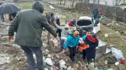 Bingöl'de Korkunç Trafik Kazası: Devrilen Otomobilde 7 Kişi Yaralandı