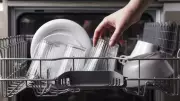Bulaşık Makinesi Kullanımında Yapılan Kritik Hata: Aşırı Doldurmak Temizliği Sabote Ediyor