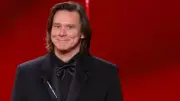 Jim Carrey'nin Yüzündeki Değişim César Ödülleri'nde Gündem Oldu