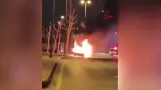 Kartal'da Seyir Halindeki Otomobil Alev Alev Yandı, İtfaiye Müdahalesiyle Söndürüldü