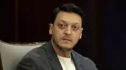 Mesut Özil'den Fenerbahçe ve Galatasaray Yorumu: 'Futbolda Her Şey Olabilir'