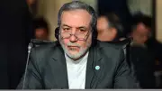 İran Dışişleri Bakanı Erakçi, Katarlı Mevkidaşı ile Telefonda Görüştü