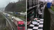 Sarp Sınır Kapısı'nda TIR Şoförleri Yol Kenarında İftar Açıyor