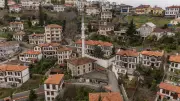 Trabzon'daki Tarihi Orta Mahalle, Ziyaretçilerini Osmanlı Dokusunda Keşfe Çıkarıyor