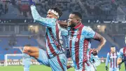 Trabzonspor'da Nwaiwu Fırtınası: Stoper Çift Golle Tarihe Geçti