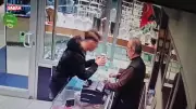 Zonguldak'ta Kuyumcuya 'Jandarmayım' Deyip Silah Gösteren Sahtekar Altın Ayırtıp Kaçtı