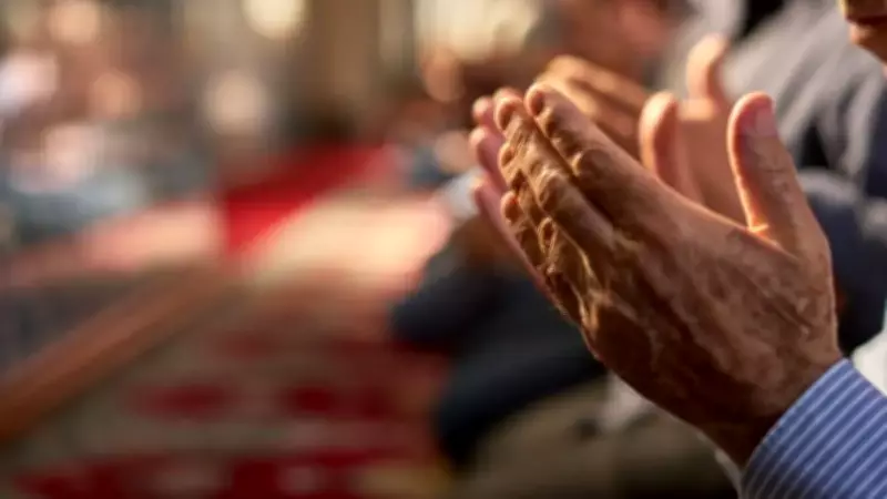 2026 Ramazan Bayramı Namaz Saatleri: İstanbul, Ankara, İzmir ve Tüm İller İçin Diyanet Vakitleri