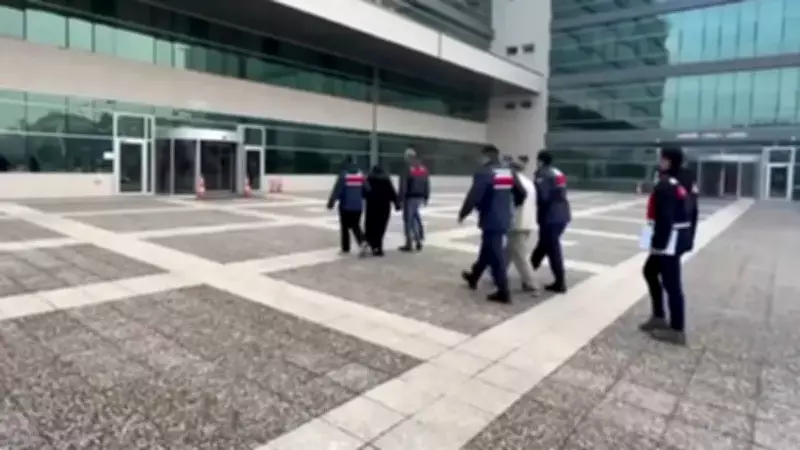 32 İlde FETÖ Operasyonu: 64 Şüpheli Gözaltında, 41'i Tutuklandı