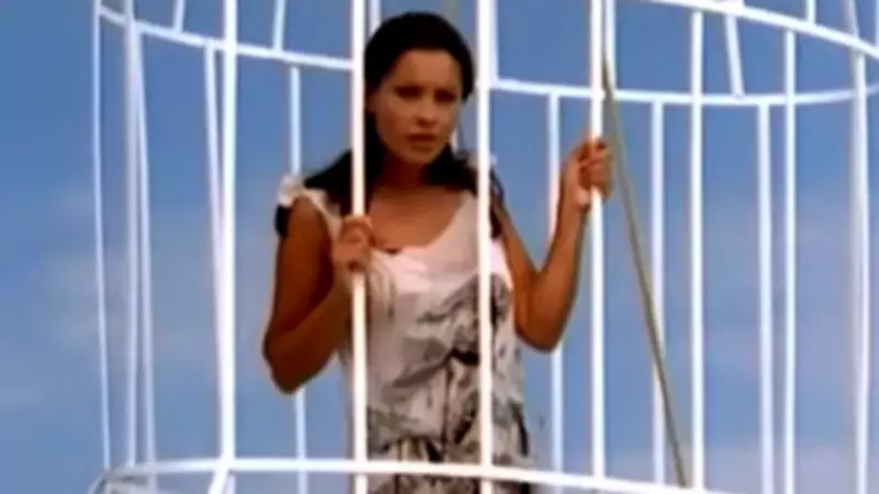 90'ların Efsane Sesi Asya'nın Şaşırtan Değişimi: 'Bu Gerçekten O Mu?'