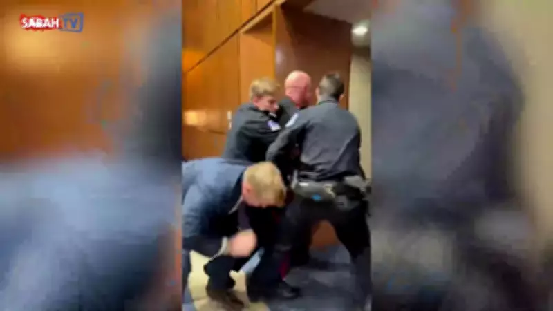 ABD Senatosu'nda İran Protestosu: Gazinin Kolu Kırıldı, 'İsrail İçin Ölmek İstemiyoruz' Dedi