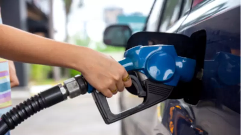 ABD-İsrail-İran Savaşı Akaryakıt Fiyatlarını Fırlattı: Avrupa'da Yüzde 30'a Varan Artış