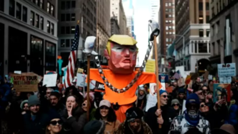 ABD ve Avrupa'da Akaryakıt Krizi: Milyonlar Sokaklarda Zamları Protesto Ediyor