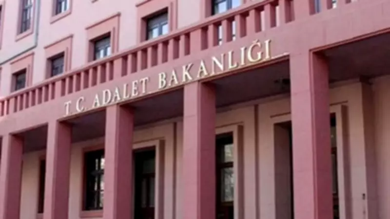 Adalet Bakanlığı Kırmızı Bülten Sürecini Açıkladı: Suçla Mücadelede Kararlılık