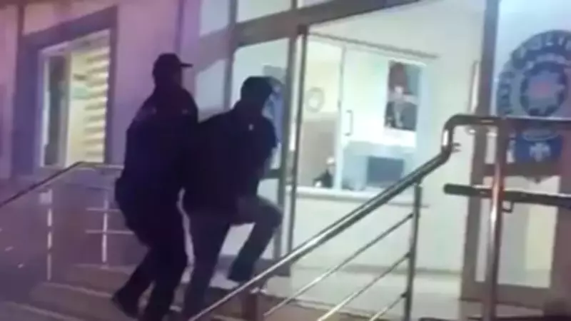 Adana'da 32 Yıllık Firari, Çalıntı Motosikletle Yakalandı