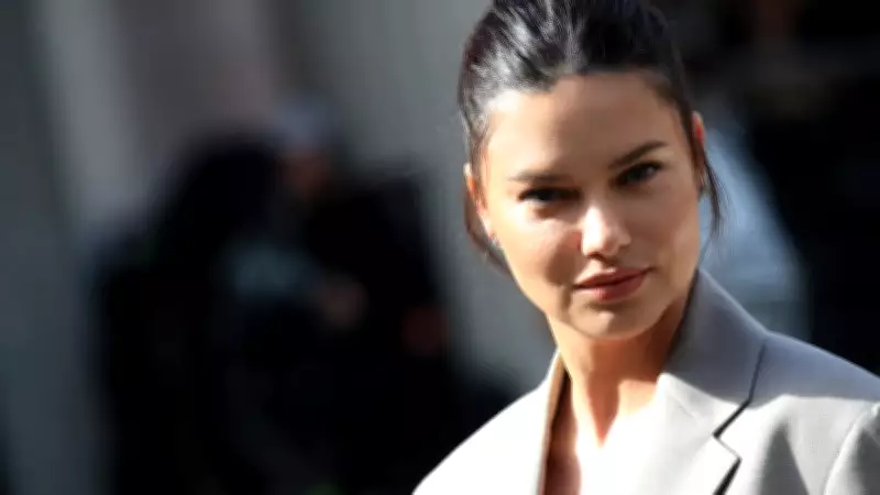 Adriana Lima'nın Oğlu Cyan Büyüdü: Görenler Şaşkın! Annesinin Kopyası Gibi