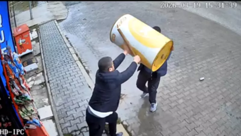 Afyonkarahisar'da Tekel Bayisinde Taşlı Sopalar Havada Uçuştu: 1 Tutuklama