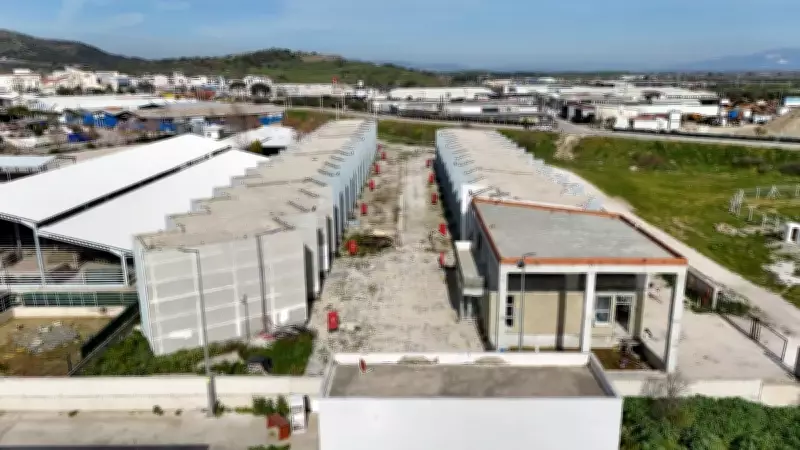 AK Parti'den CHP'li Belediyeye Bergama Sorusu: Sebze Hali 5 Yıldır Bitmiyor