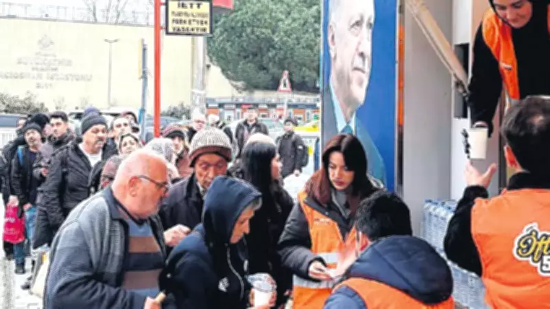 AK Parti'den Vatandaşa Sıcak Çorba İkramı: Kışın Soğuğuna Karşı Sıcak Bir Dokunuş