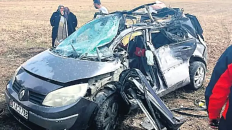 Aksaray'da Kuzenlerin Gezintisi Trajik Kazayla Sonuçlandı: 2 Ölü