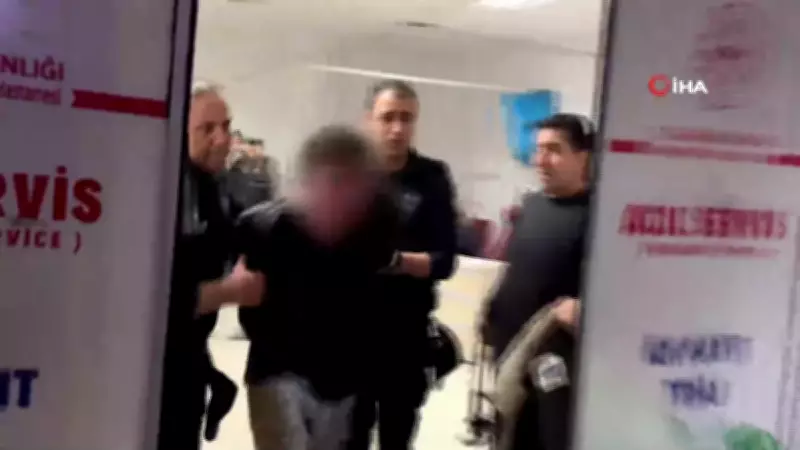 Aksaray'da Oğul Annesinin Sevgilisini Bıçakladı, Anne Polis Memuruna Tokat Attı