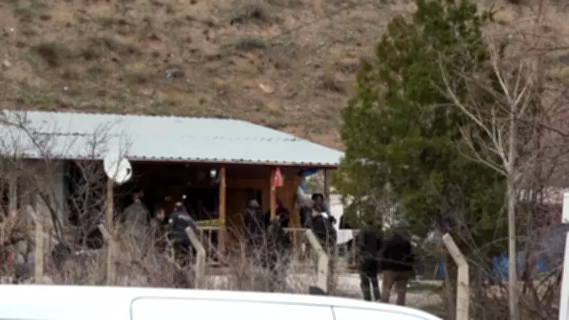 Aksaray'da Yaşlı Adamdan Haber Alınamıyordu: Evine Cam Kırılarak Girildi, Cansız Bedeni Bulundu