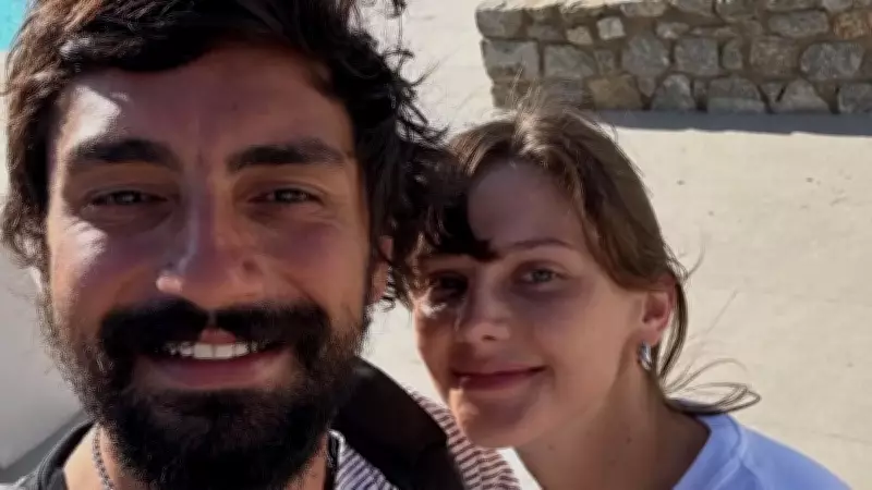 Alina Boz ve Umut Evirgen'den Bayram Selfiesi: Aşk Dolu Kareler Sosyal Medyayı Salladı