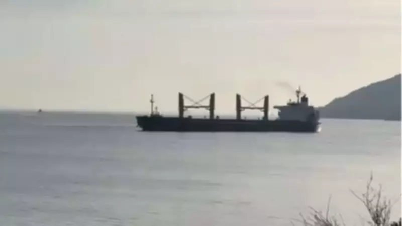 Çanakkale Boğazı'nda Karaya Oturan Tahıl Gemisi Başarıyla Kurtarıldı