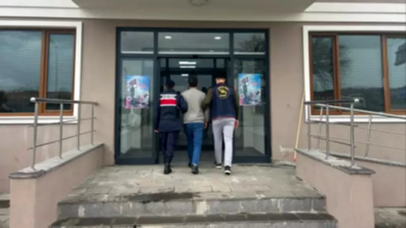 Çanakkale'de Güvenlik Operasyonu: 159 Aranan Kişi Yakalandı, 19 Araç Ele Geçirildi