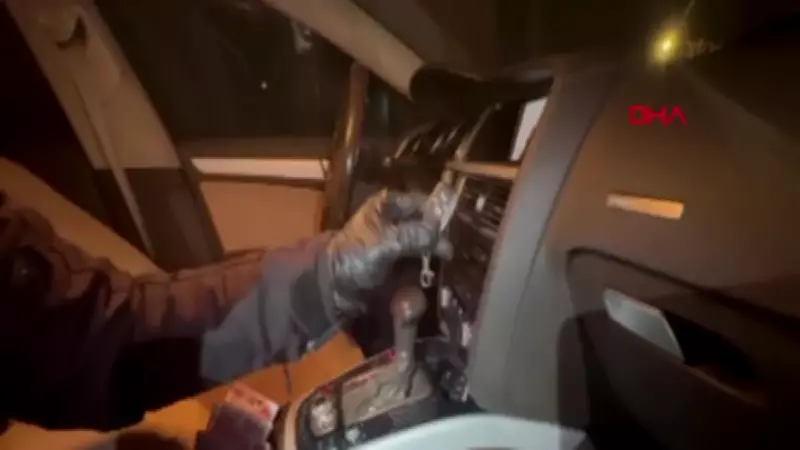 Ankara'da Otomobildeki Gizli Bölmede Silah ve Uyuşturucu Yakalandı, 1 Kişi Gözaltında