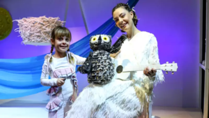 Anne-Kız Sahnede Buluştu: 'Vay! Dedi Baykuş' Zorlu PSM'de