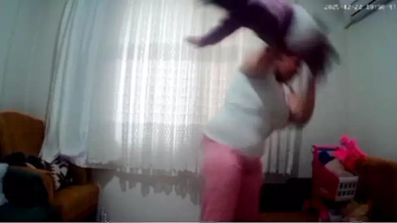 Antalya'da Anne Şiddeti Davasında Karar: 6 Yıl Hapis, Babadan İtiraz