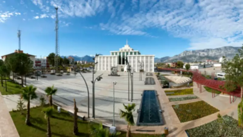 Antalya'da Asfalt İhalesi Operasyonu: Eski Başkan Dahil 22 Kişi Gözaltında