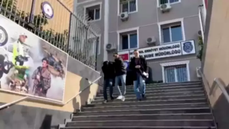 Antalya'da Emekliyi 5 Milyon Lira Dolandıran Şüpheliler Yakalandı