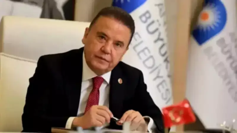 Antalya'da Rüşvet Davası Başladı: Muhittin Böcek Sağlık Durumunu Anlattı