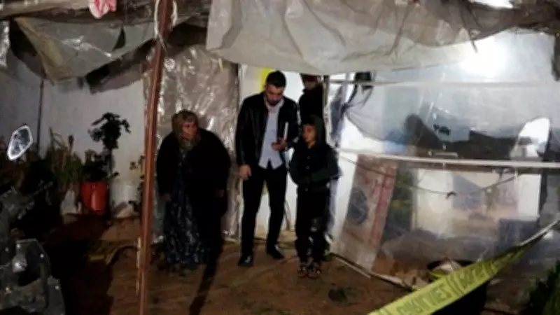 Antalya'da Sera İşçisi 3 Çocuk Annesi Kadın Evinde Vurularak Öldürüldü