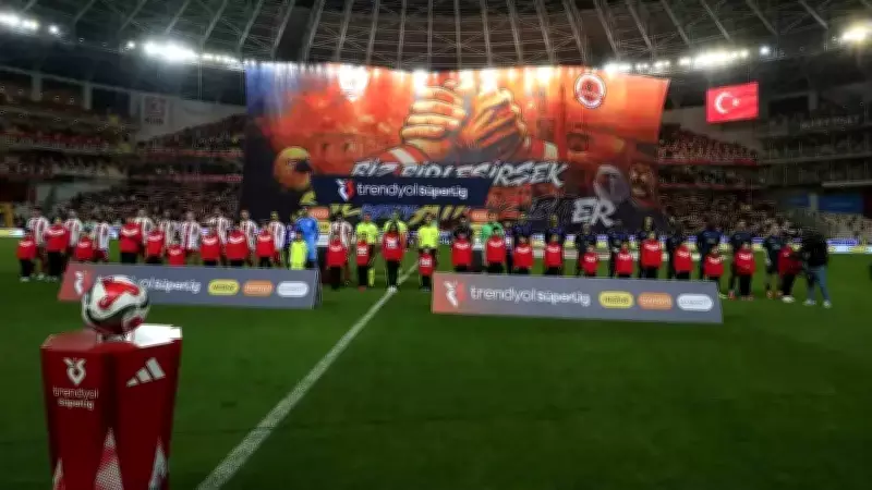 Antalyaspor Maçında Fenerbahçelileri Çıldırtan İkili: Berbatsınız!