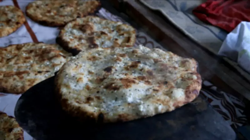 Artova'da Bayram Çöreği Geleneği Nesilden Nesile Aktarılıyor