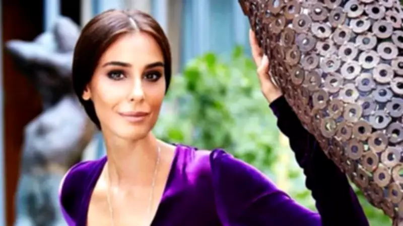 Arzum Onan'dan Duygulandıran Nostaljik Paylaşım: Oğluyla Anlamlı Poz