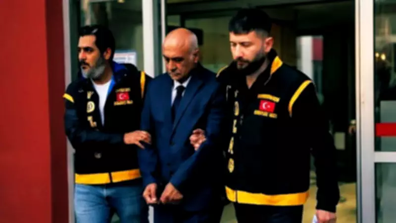 Atatürk'e Hakaret İddiasıyla Felsefe Öğretmeni Tutuklandı