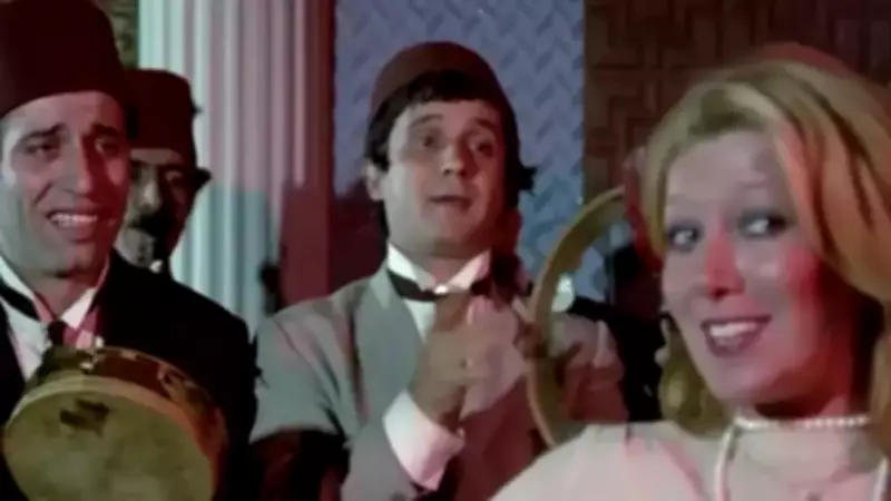 Ayben Erman'ın Zamana Meydan Okuyan Güzelliği Şaşırtıyor