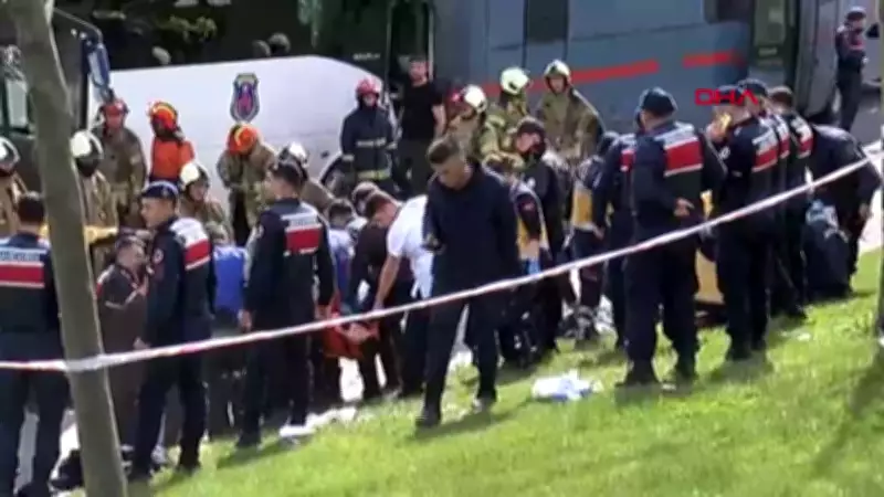 Başakşehir'de TEM Otoyolu'nda Zincirleme Kaza: 4 Cezaevi Aracı Karıştı, 15 Yaralı